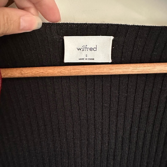 Aritzia Wilfred Square Neck Ribbed Knit Top Black - Picture 2 of 3